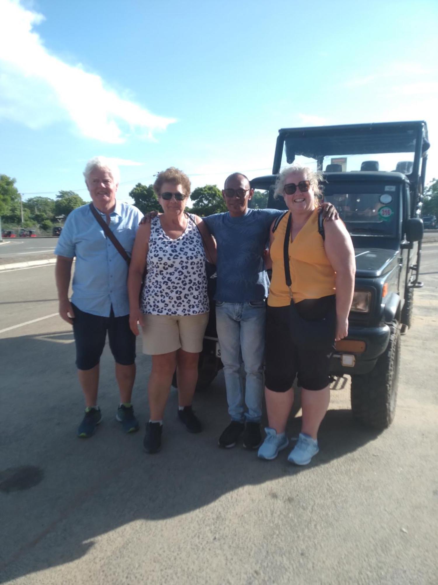 Happy Beach Safari Retreat Hambantota Bagian luar foto