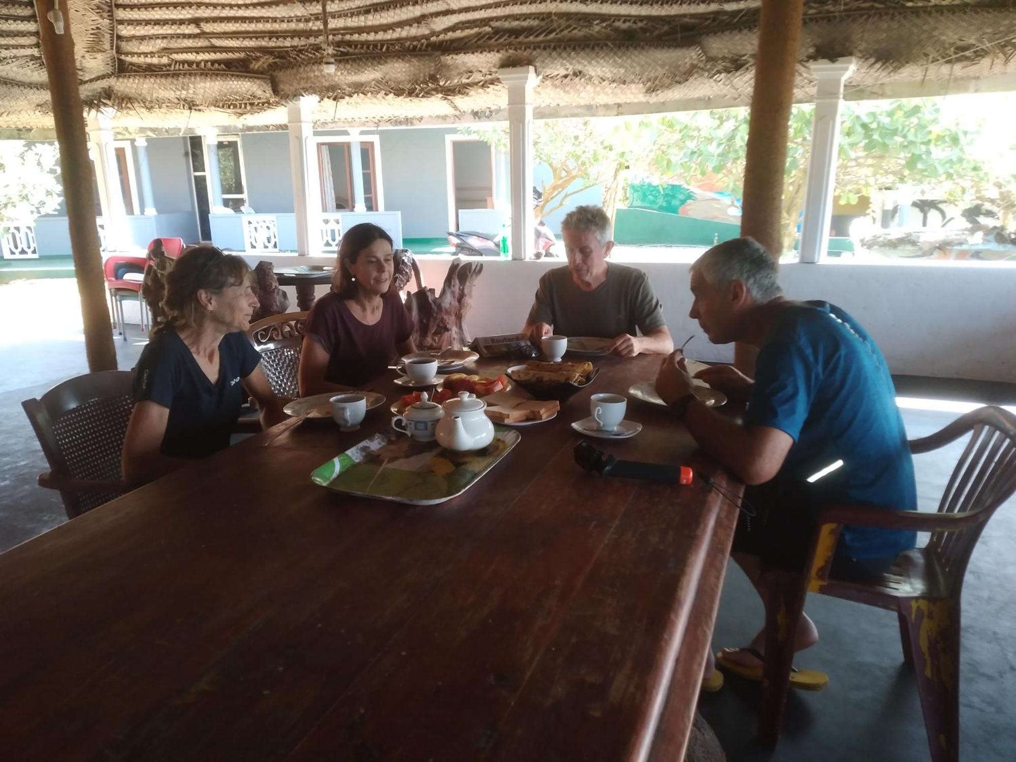 Happy Beach Safari Retreat Hambantota Bagian luar foto