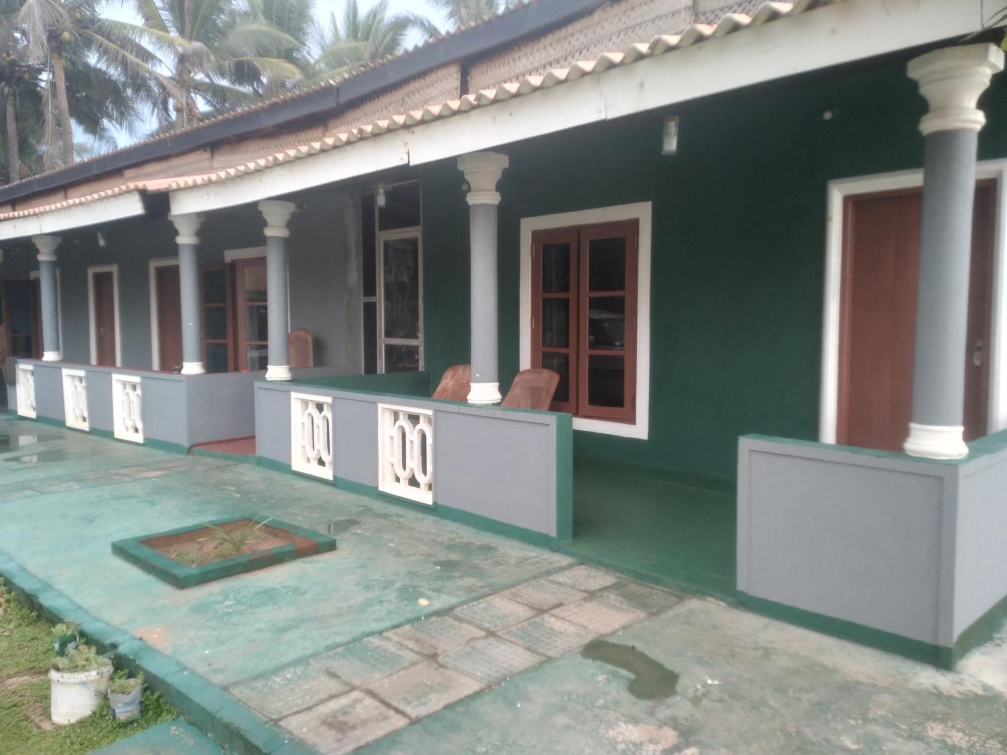 Happy Beach Safari Retreat Hambantota Bagian luar foto