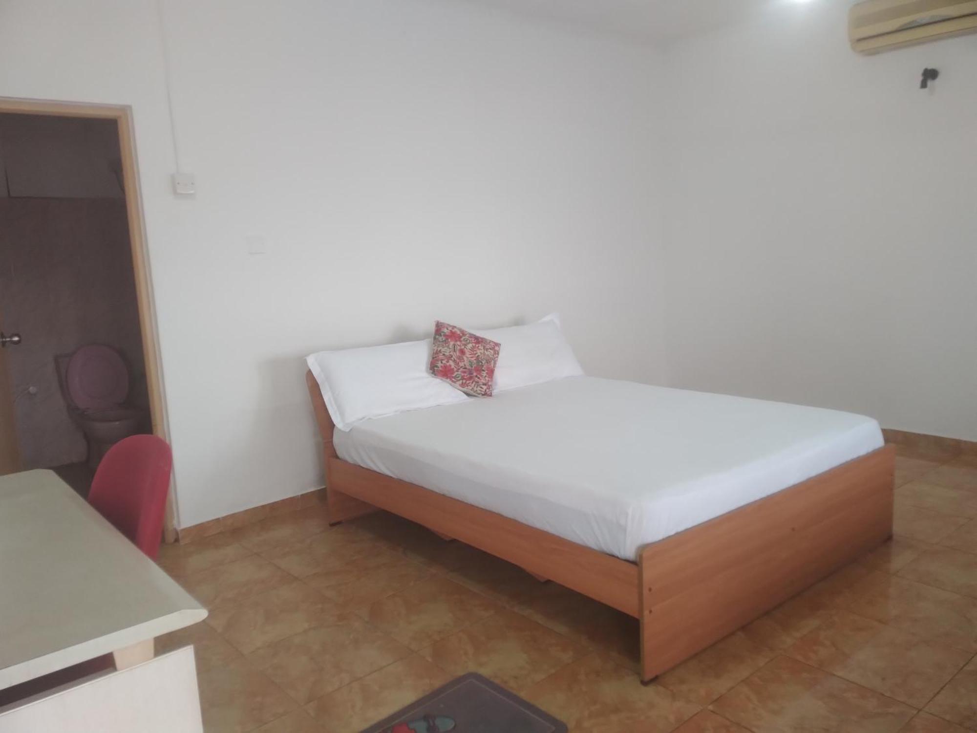 Happy Beach Safari Retreat Hambantota Bagian luar foto